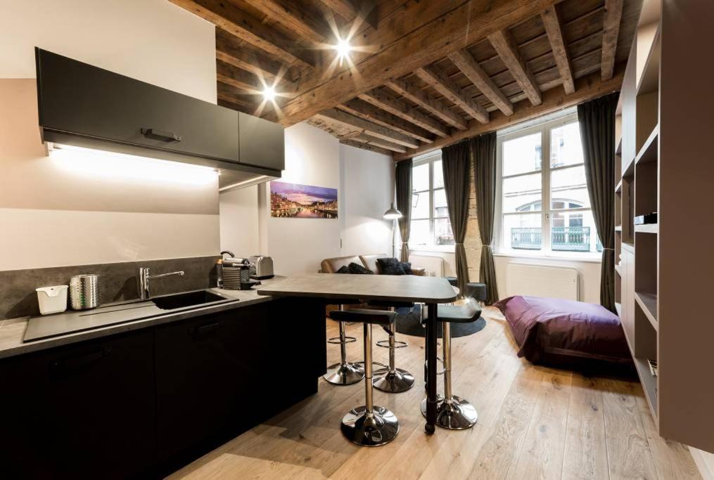 Ferienwohnung Beau Bijou Au Coeur Du Vieux Lyon Ail Exterior foto