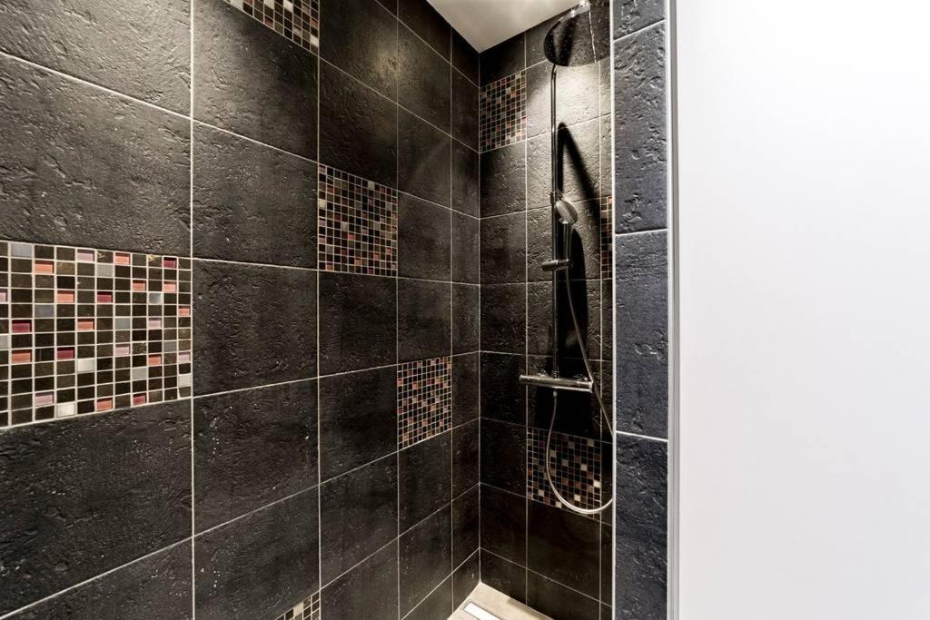 Ferienwohnung Beau Bijou Au Coeur Du Vieux Lyon Ail Exterior foto