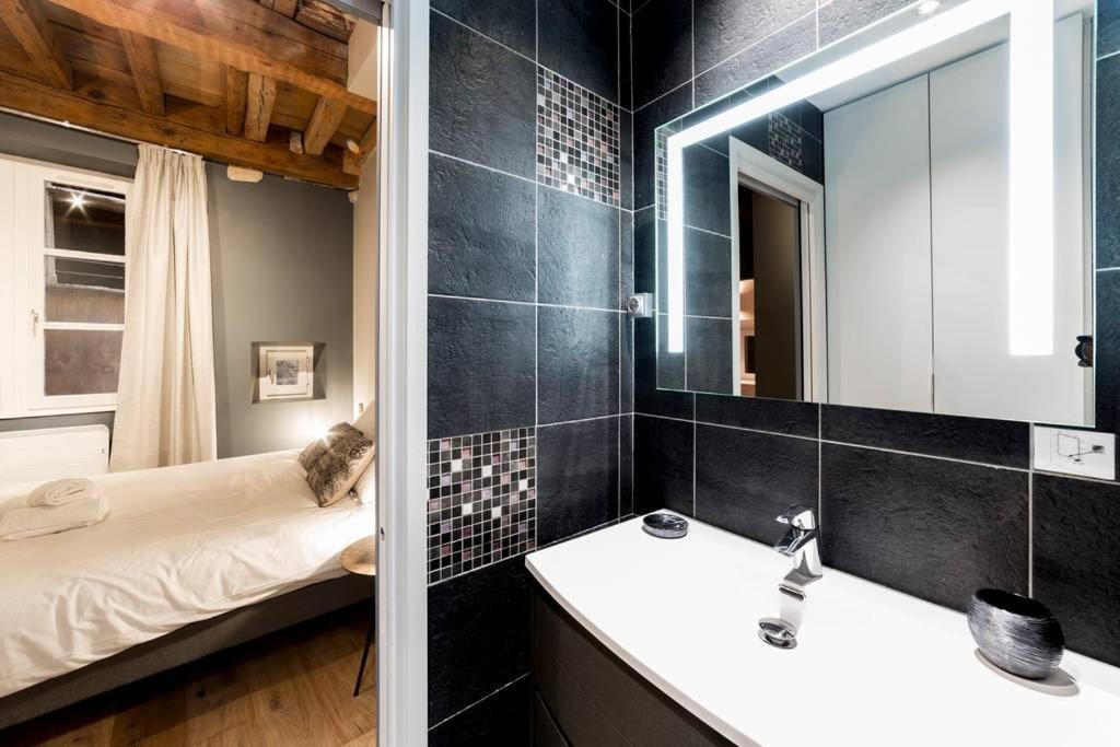 Ferienwohnung Beau Bijou Au Coeur Du Vieux Lyon Ail Exterior foto